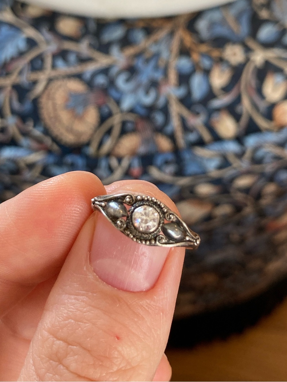 Vintage Victorian Style Ornate Faceted Glass Stone Sterling Silver Ring
